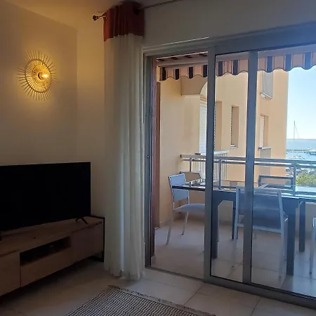 Le Capitole T2 35m2 Climatise Balcon דירה