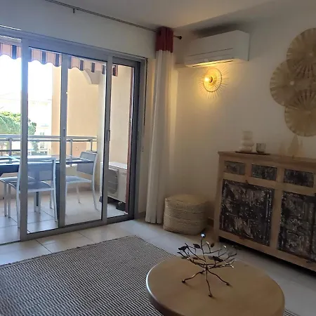 Le Capitole T2 35m2 Climatise Balcon شقة Fréjus