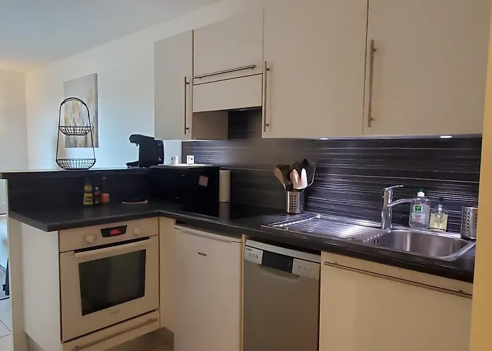 Le Capitole T2 35m2 Climatise Balcon Apartment Fréjus