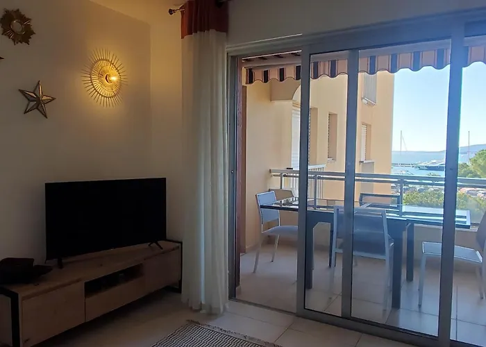 Le Capitole T2 35m2 Climatise Balcon Appartement
